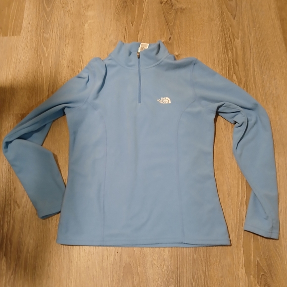 The North Face TKA 100 1/4 Zip Zip Fleece Top. Stand Up Collar. Size S/P. - Picture 9 of 9